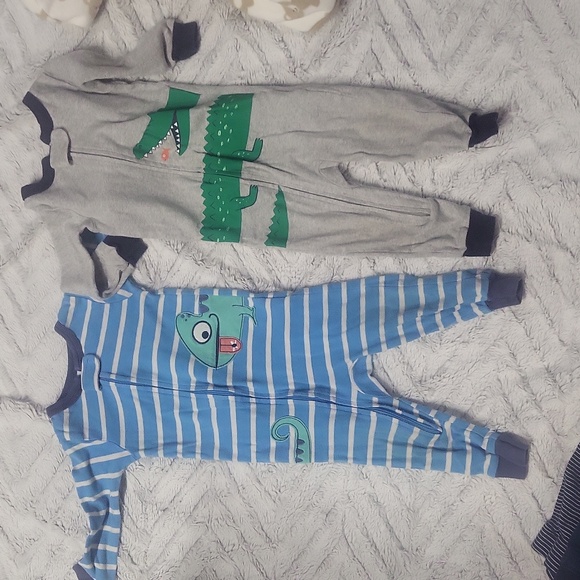 Baby boy 12 pc clothing lot 12M Carter's Teddy Bear jacket pants sleepers set pj - Picture 9 of 10